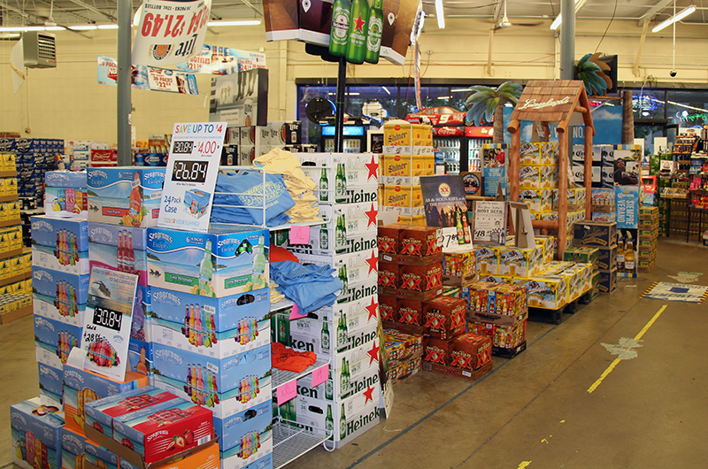 Brewers' Outlet Lancaster beverage displays and storefront